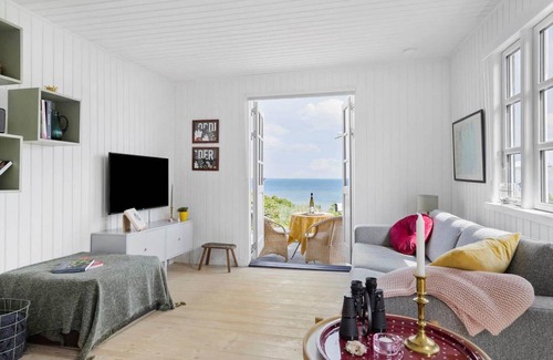 Odder Municipality House | 40 m² House ∙ 1 bedroom ∙ 2 guests