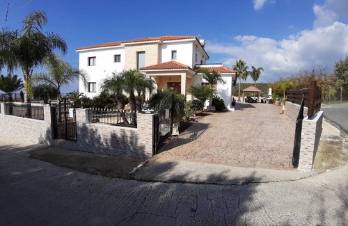 Tala House | 400 m² House ∙ 5 bedrooms ∙ 10 guests