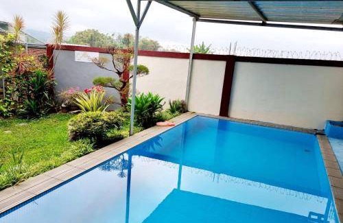 Sidomulyo Villa | 400 m² Villa ∙ 4 bedrooms ∙ 20 guests