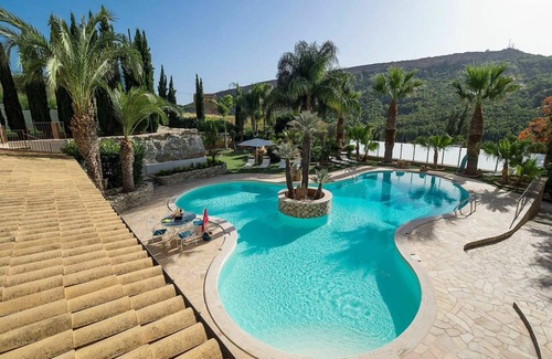 Agrigento Villa | 400 m² Villa ∙ 7 bedrooms ∙ 14 guests