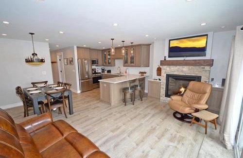 Tahoe Keys Apartment | 405 Ala Wai Blvd, 180 condo