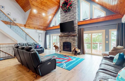 Boothbay House | 418 m² House ∙ 3 bedrooms ∙ 14 guests