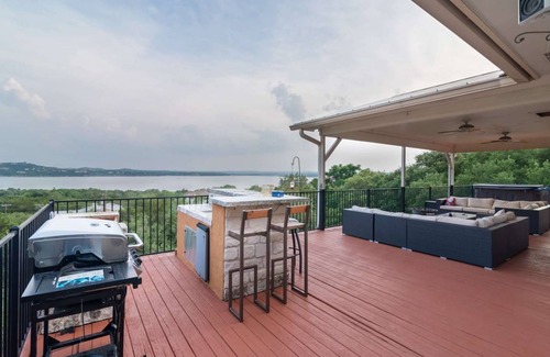 Comanche Trail House | 418 m² House ∙ 5 bedrooms ∙ 14 guests