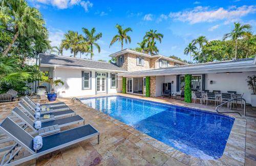 Harbor Beach House | 423 m² House ∙ 1 bedroom ∙ 12 guests