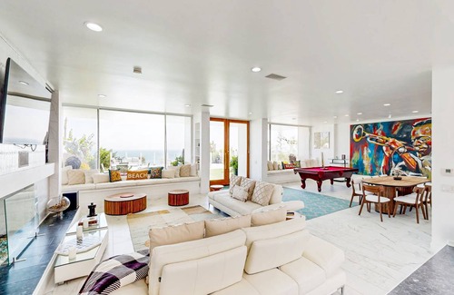Malibu House | 423 m² House ∙ 4 bedrooms ∙ 10 guests