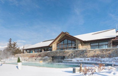 Jasper Hotel | 428 m² Hotel ∙ 3 bedrooms ∙ 127 guests