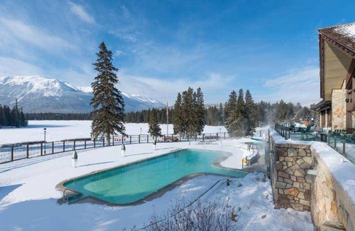 Jasper Hotel | 428 m² Hotel ∙ 3 bedrooms ∙ 127 guests