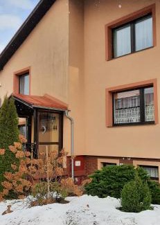 Kamienna Gora Apartment | 44 Śląska