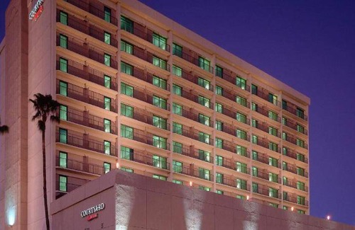 Sherman Oaks Hotel | 44 m² Hotel ∙ 127 guests