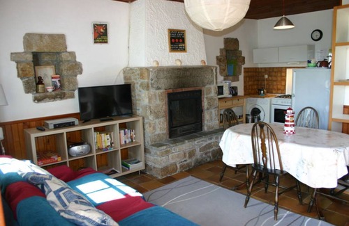 Ploubezre House | 45 m² Gîte ∙ 2 bedrooms ∙ 4 guests