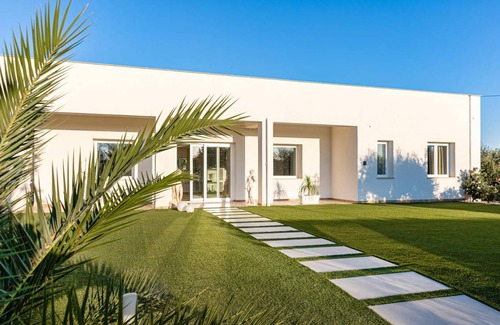 Marinella di Selinunte House | 450 m² Maisonette ∙ 4 bedrooms ∙ 12 guests