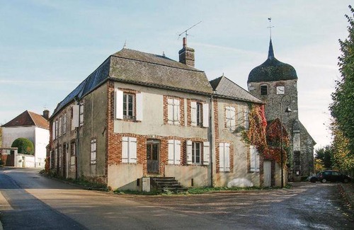 Villiers-Saint-Benoit House | 450 m² House ∙ 7 bedrooms ∙ 15 guests