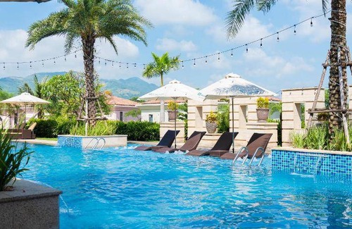 Chuong My Hotel | 450 m² Hotel ∙ 3 bedrooms ∙ 127 guests