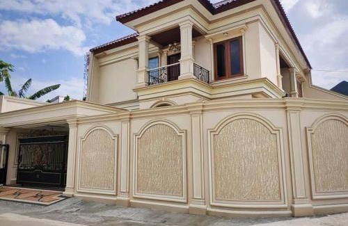 Tegalrejo Villa | 450 m² Villa ∙ 5 bedrooms ∙ 15 guests