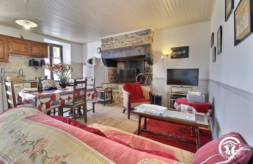 Hennebont House | 46 m² Gîte ∙ 1 bedroom ∙ 3 guests