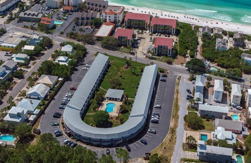 Seagrove Beach Apartment | 47 m² Apartment ∙ 4 guests