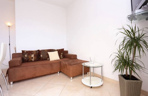 Seget Vranjica Apartment | 47 m² Apartment ∙ 2 bedrooms ∙ 5 guests