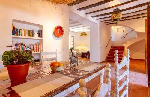Polop House | 480 m² House ∙ 4 bedrooms ∙ 10 guests