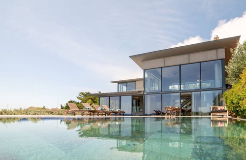 Monserrate House | 480 m² House ∙ 4 bedrooms ∙ 10 guests
