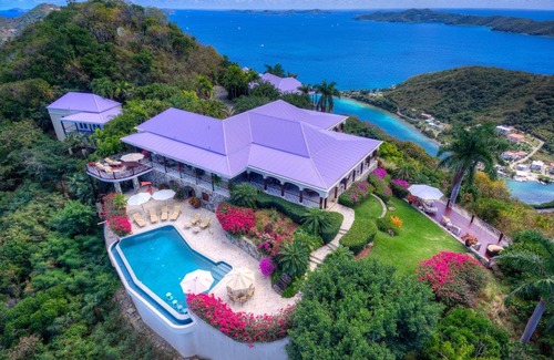 Belmont House | 483 m² House ∙ 5 bedrooms ∙ 10 guests