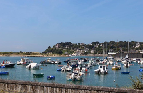Barneville-Carteret House | 49 m² Gîte ∙ 2 bedrooms ∙ 4 guests