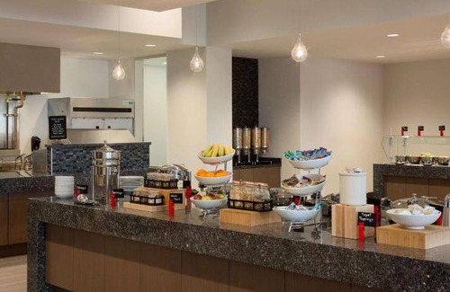 The Woodlands Hotel | 49 m² Hotel ∙ 2 bedrooms ∙ 127 guests