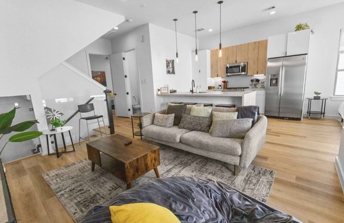 OST - South Union House | 4BD Urban Retreat Prime Location Gym Parking