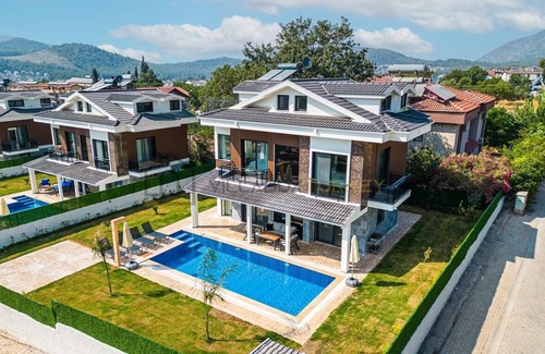 Hisaronu Villa | 4Bed Private Villa in Oludeniz/Turkey , 50m away from Hisaronu by Villaboxturkey