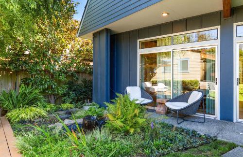 Queen Anne House | 4BR 4BA The Gardens at Queen Anne
