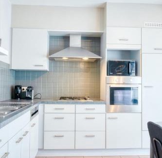 Sint-Michiels House | 4BR Holiday Home with Garden Near Bruges