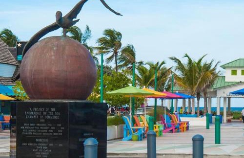 North Andrews Gardens House | 4BR Home, Hot Tub, Near Beach & Wilton Manors