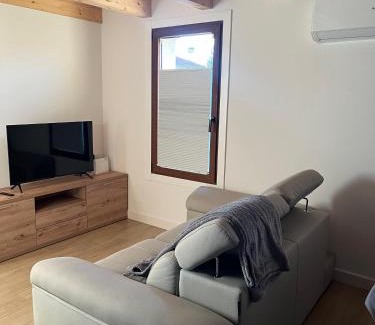 Gironella Apartment | 4cases4Gironella