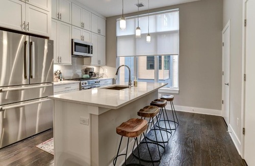 East End - Valley Street House | 5 Bauhaus Townhome