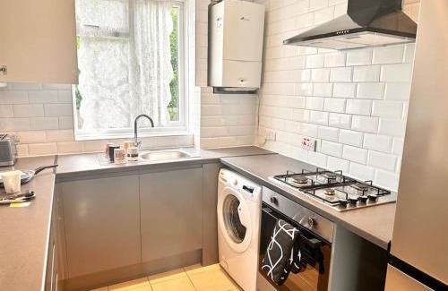Lee Apartment | 5 bed property in SE12