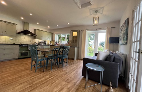 Weston under Wetherley House | 5 Bedroom, 4 Bathroom, Gym, Playroom, Country Home