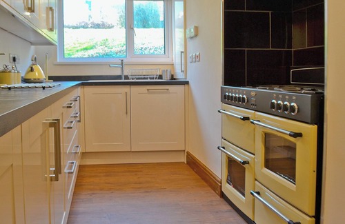 Burry Port Cottage | 5 bedroom accommodation in Burry Port, near Llanelli