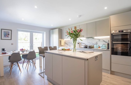 New Forest District Cottage | 5 bedroom accommodation in Everton