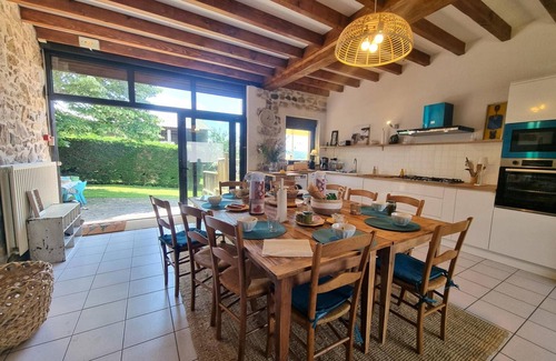 Virigneux Cottage | 5-bedroom cottage with garden, terraces, and pets allowed