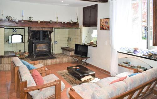 Miossens-Lanusse House | 5 Bedroom Nice Home In Miossens Lanusse