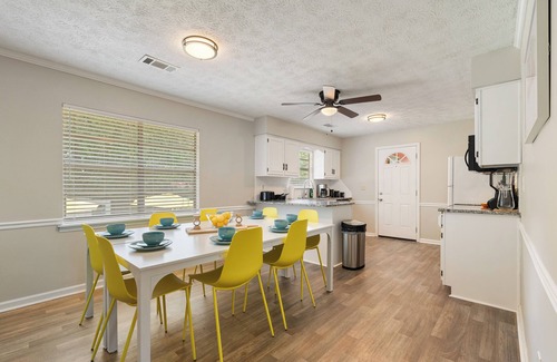 Fortson House | 5 Bedroom Paradise Escape with Huge Pool, BBQ, Arcade and Playsetnn