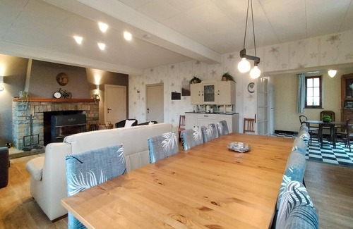 Gembes House | 5 bedroom stunning home in Rochehaut