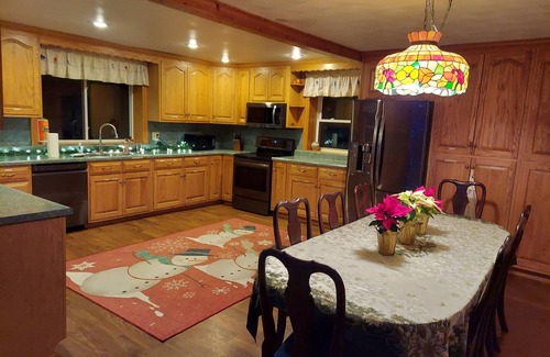 Gap Mills House | 5-bedroom vacation home near Jefferson National Forest