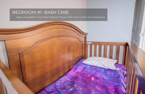 Windwood Bay House | 5 Bedroom Villa l 12 min to Disney l Themed Rooms l Orlando Area