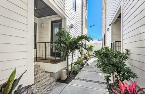 Faubourg Lafayette Villa | 5 bedroom Villa w private rooftop