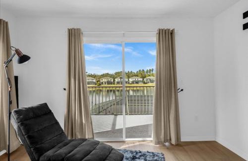 Sunset Lakes House | 5 Bedrooms 35 Bathrooms Sunset Lakes 2943 Sv