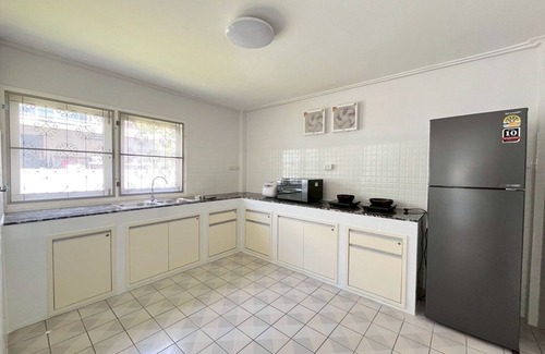 Suan Luang House | 5 beds private garden resort 452sqm. Perfect for travelers with pet
