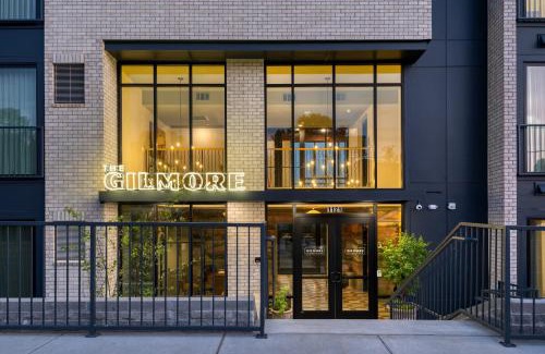 12 South Apartment | 5 Boutique 1BR Suites in 12 South Sleeps 20