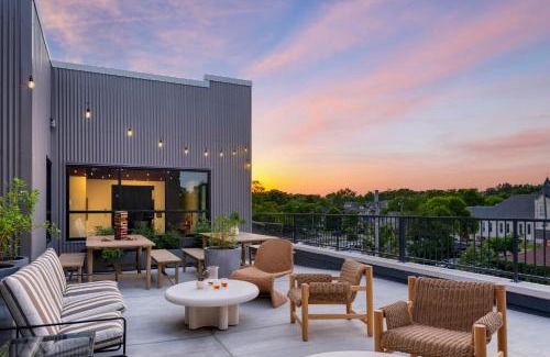 12 South Apartment | 5 Boutique 1BR Suites in 12 South Sleeps 20