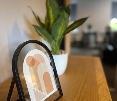 Dudley Apartment | 5- Large 1 bed Apartment- West Midlands