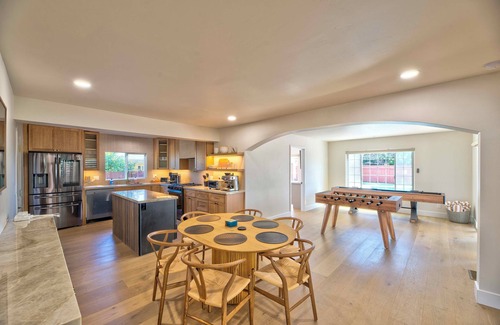 Bay Ho House | 5 Mi to La Jolla Cove: Spacious Retreat w/Hot Tub